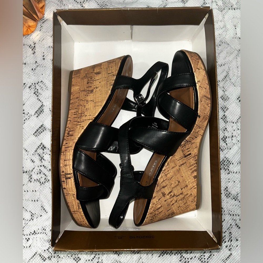 Franco Sarto Black and Brown Wedge Sandals (WORN ONCE)